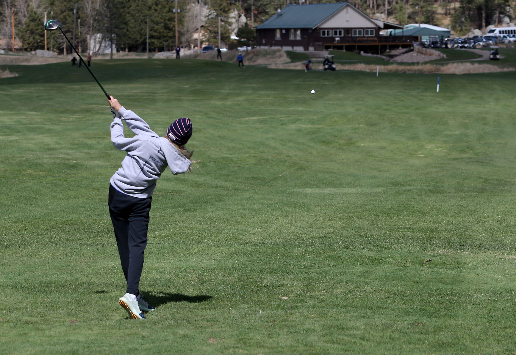 051022-golf3C.jpg